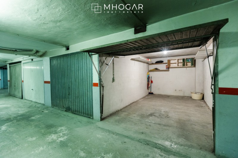 Calpe-Garaje cerrado a la venta, avenida Gabriel Miró, en el centro de Calpe!